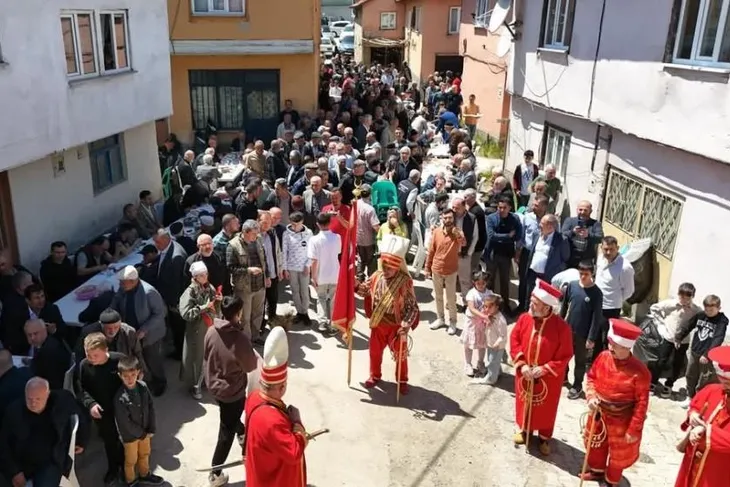 Bursa  keşkeği 672 yıllık tarifle yılda 1 kez yapılıyor...