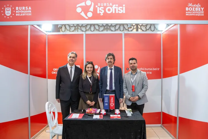 Büyükşehir, kariyer yolculuğunda gençlerin yanında
