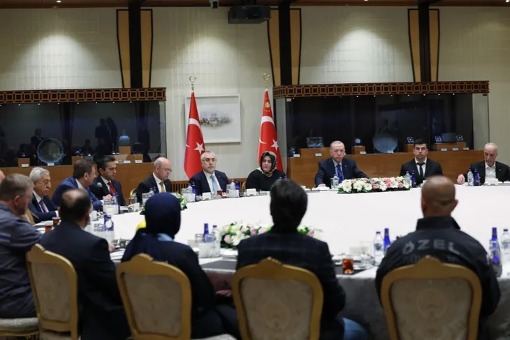 Erdoğan, işçilerle bir araya geldi