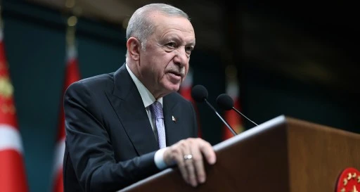 &quot;Yeni anayasa için 10 hukukçu arkadaşımızı görevlendirdik&quot;